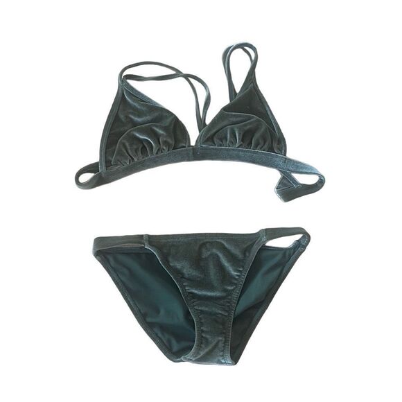 Xhileration Green Velvet Bikini‎ - Picture 1 of 9